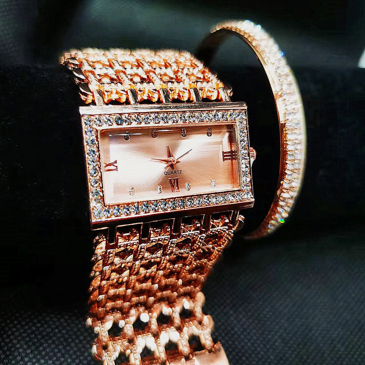 2pcs Iced Out Watch Bangle for Women Bling Bracelet Watch for Women Luxury Gold Watch Set Women Simple Watch  Relojes Para Mujer