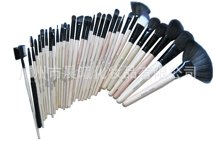 

32 Nylon Wool Brush Suit 32 Makeup Brush Set with Brush Bag Original Wooden Handle!