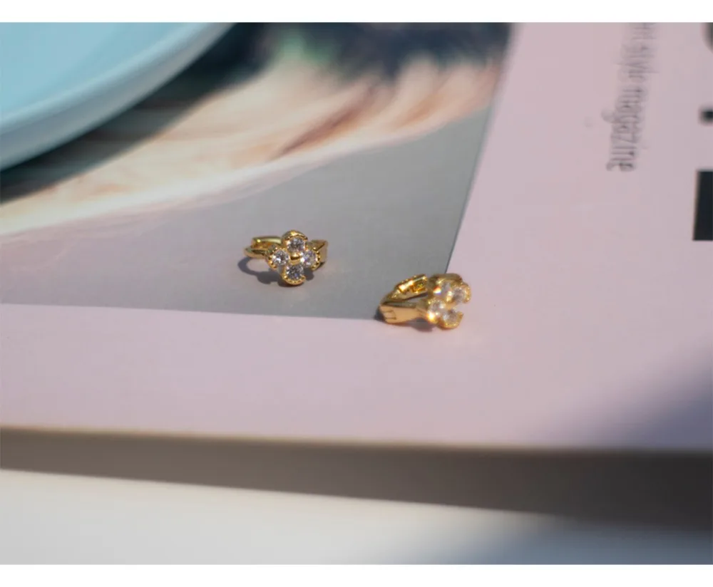 Серьги из стерлингового серебра 925 пробы, модные, циркониевые, четыре-застежка в виде листа, Ушные Кольца, мини-ушные кости, ушные пряжки, 5,2 мм, милый тренд, дикие женские серьги, еврей