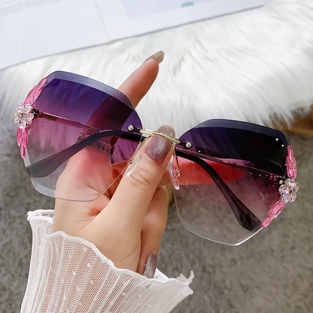 2022 Luxury Brand Design Vintage Rimless Rhinestone Sunglasses Women Men Fashion Gradient Lens Sun Glasses Shades for Female purple2
