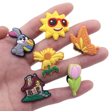 

Hot Selling 1PCS Sun / Butterflies /Flowers Shoes Charms Silicone Croc Accessories Kids X-mas Gifts Wristband Hole Slipper Decor