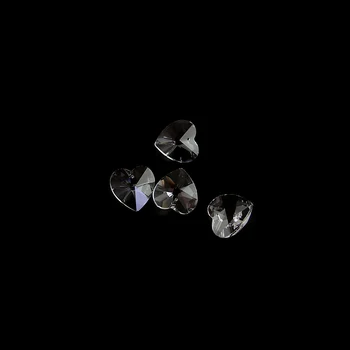 

28mm Glass Crystal Heart Shape Beads Chandelier Prism Suncatchers For Strand Garland DIY Suncatchers