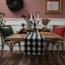 Europejski domowy stolik imprezowy w czerwoną kratę świąteczny bieżnik i podkładka serwetki tekstylia dekoracyjne akcesoria czarno-białe