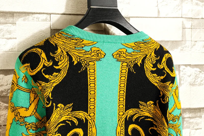 men's round neck sweaters Gold Printed Luxury Designer Sweater Mens Baroque Royal Jumper For Mens Retro Thick Winter Tops Pullover Streetwear knit sweater commando sweater