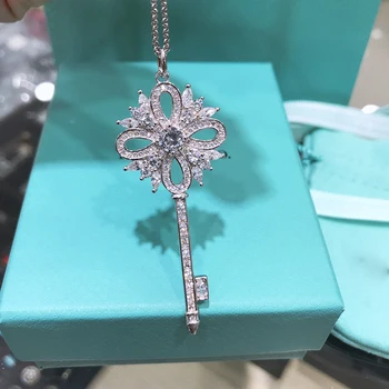 

925 Sterling Silver Snowflake Key Zircon Necklace European and American Female Charm Jewelry Holiday Gift Free Shipping