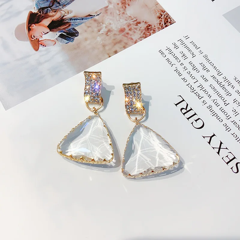 

FYUAN Popular Geometric Drop Earrings for Women New Bijoux Triangle Clear Crystal Drop Earring Statement Earring Jewelry Gifts