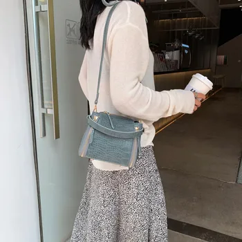 

Women's bag retro classic snake pattern solid color letter bucket bag shoulder bag chain portable diagonal package сумка женская