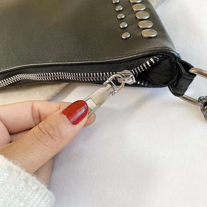 Женская сумка через плечо, модная, высококачественная, портативная, индивидуальная, удобная, с заклепками, полукруглый, через плечо, сумка-мессенджер