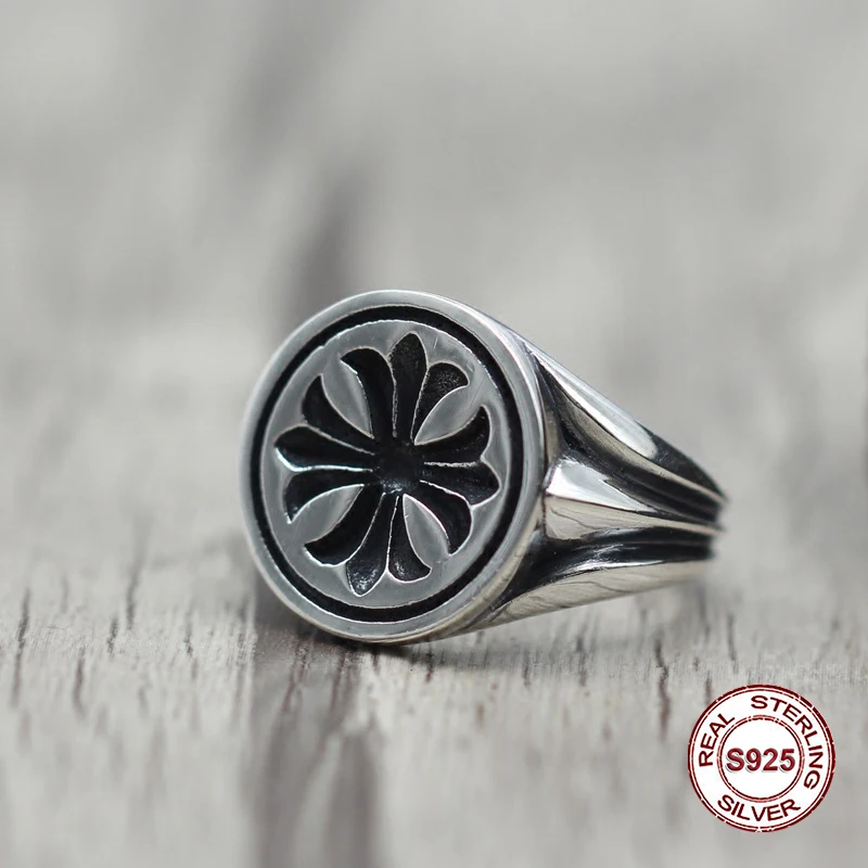 

S925 pure silver men's ring personality Restoring ancient ways The punk style The classic ring of the cross Gift to your lover