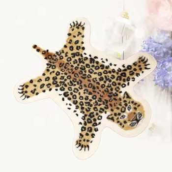 

1 Pc Imitation Leopard Carpet Non Slip Anti-Dirt Foor Mat Room Mat Foor Rug for Bedroom Kids Room Living Room