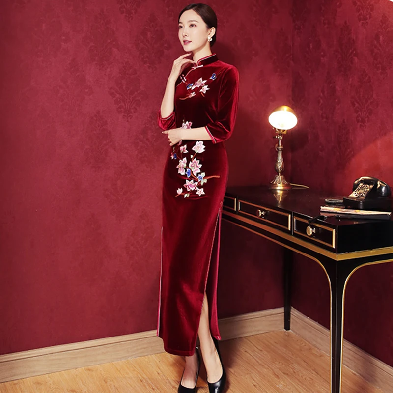 Китайский стиль для женщин Qipao Элегантный цветочный принт черный Cheongsam сексуальный бархат Сплит Тонкий Vestidos Винтаж Кнопка китайское платье 4XL