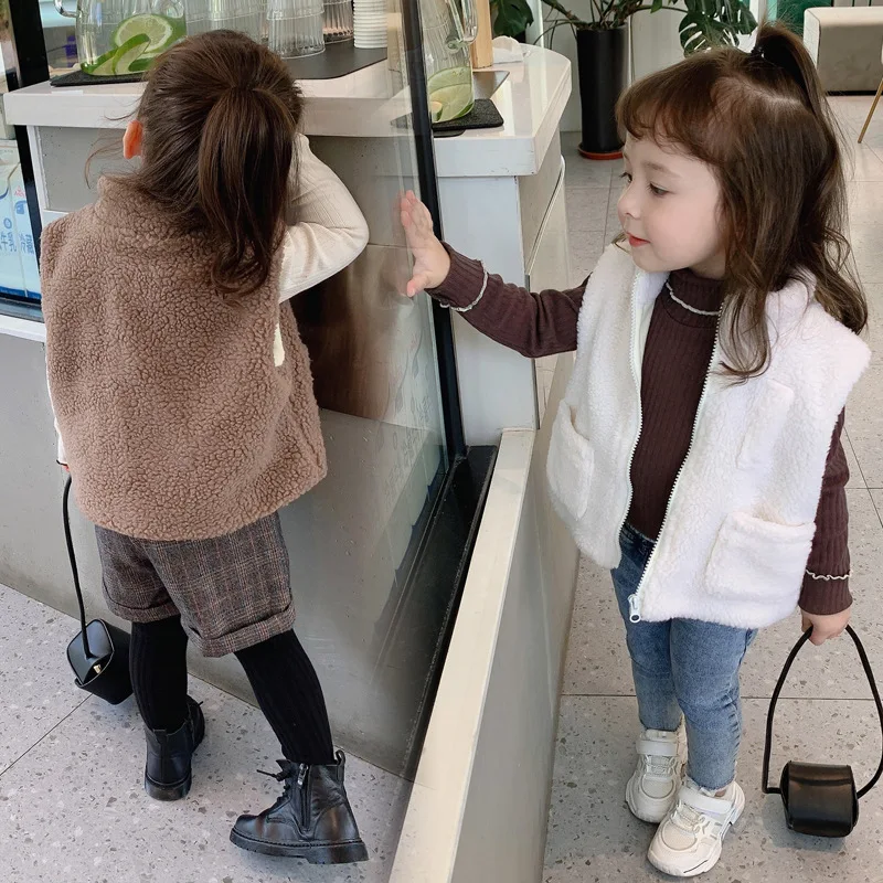 

2020 Girls Clothing Autumn New Lamb Wool Korean Casual Children'S Vest Baby Baby Winter Zipper Cardigan