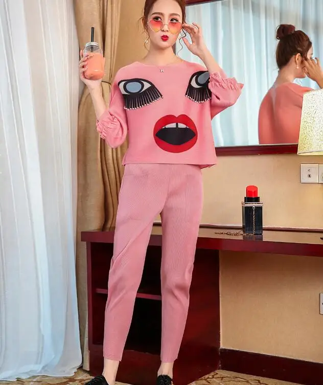 

Women Cartoon printed long sleeve t-shirt