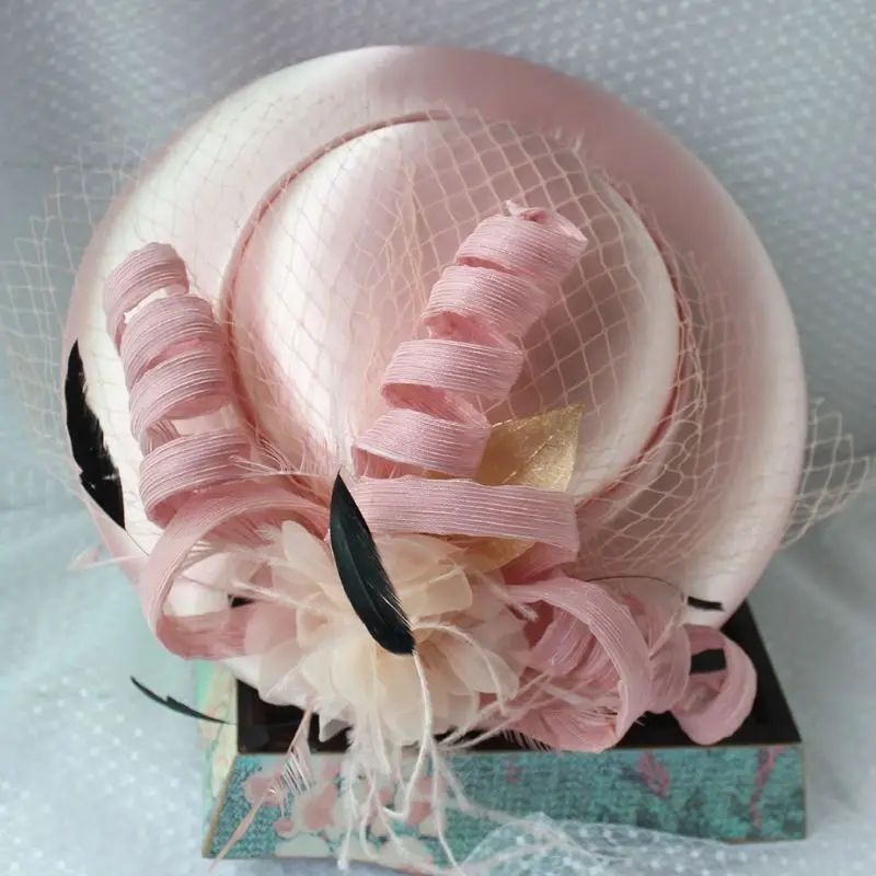 Для женщин, вуалетки, Pillbox Hat, бархат, кружево, жаккард, мини, перо, топ, кепка, коктейль, чай, вечерние, сетка, лента, заколка для волос, банкетный костюм