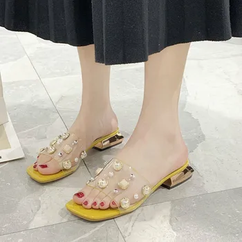

2020 Women Summer Outside Wear Fashion Shoes Transparent Flat Beach Crystal Beautiful Ladies Slides Breathable Female Slippers