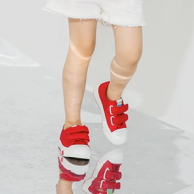 

18-37 Code 5737 + 6737 + 6819 [Young Students Games for] Renben Children Canvas Shoes