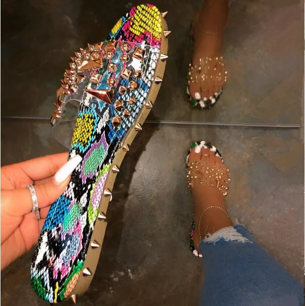 

Women 2020 New Spring/summer Flip Flop Snake Pattern Graffiti Sandals Rivet Rhinestone Outdoor Beach Flat Durable Slippers MS