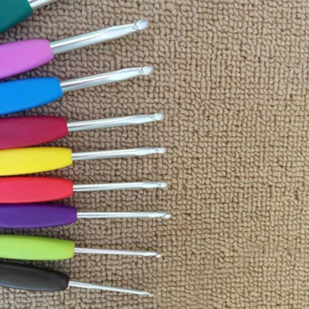 

9pcs Silicone Handle Multicolor Crochet Hooks Knitting Needles Set Soft