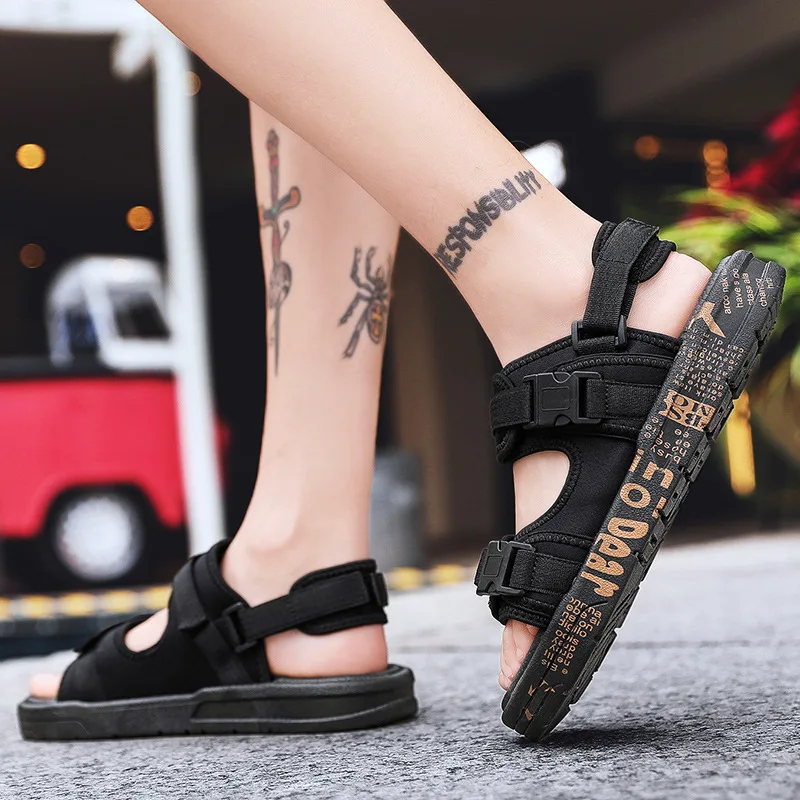 

2019 Summer New Style MEN'S Sandals Men's Fashion Outdoor Korean-style Beach Sandals Hollow out Casual Fashion Sandals