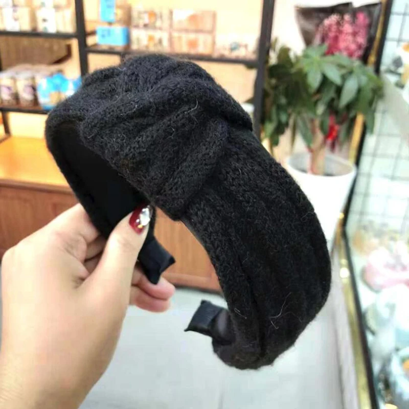 black 1 шт., однотонная широкая шерстяная повязка на голову, вязаная крючком повязка на голову для девочек, вязаные повязки на голову для девочек, повязка на голову, зимние теплые повязки на голову - Цвет: black
