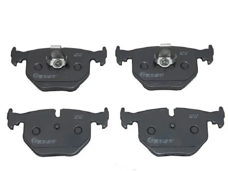 X1e84 f48 f49 x2 f39 x3 e83 f25 x4 f26 g02 керамики тормозных колодок - Цвет: x3 e83 Rear