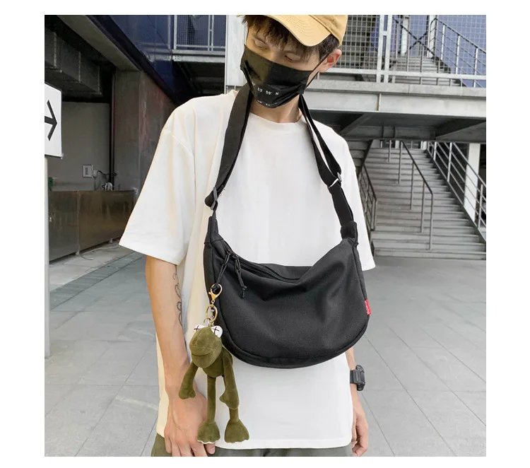 Harajuku Simple Canvas Dumpling Bag Ann ke ni Korean-style New Style Frog Pendant Shoulder Square Sling Bag