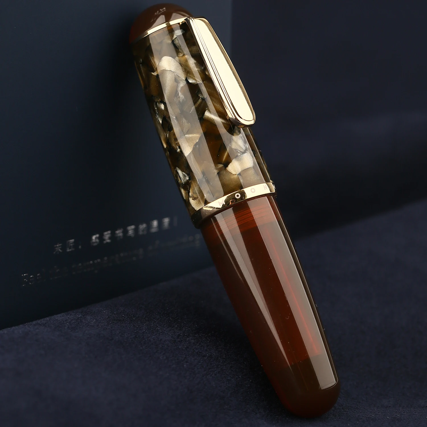 Majohn V60 Driehoekige Zuiger Vulpen EF Nib, Wit Gouden Hars Schrijf Kantoorpen met Cadeaudoos