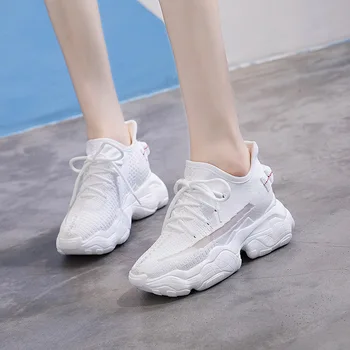 

8 cm high white shoes new 2019 net shoes spring and summer flying woven casual wild fashion shoes.