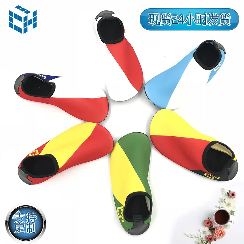 

2018 New Style Factory Direct Selling Customizable Men And Women Beach Diving Shoes Wading Shoes Anti-Pricks Red Foot Patch Skin