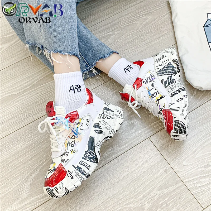 Comprar Zapatillas de suela gruesa para mujer primavera 2019 colores mezclados zapatos de plataforma de punta redonda zapatos casuales para mujer zapatos para correr para mujer