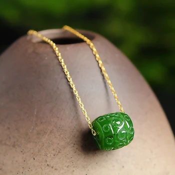 

Sculpture Natural yu auspicious pattern Road pass pendant and Hetian yu carving transshipment bead Pendant