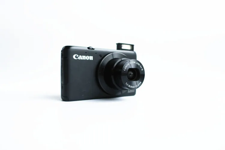 Б/у Canon PowerShot S200-Цифровая камера-компактная-10,1 Mpix-5 x Оптический зум-Wi-Fi-черный