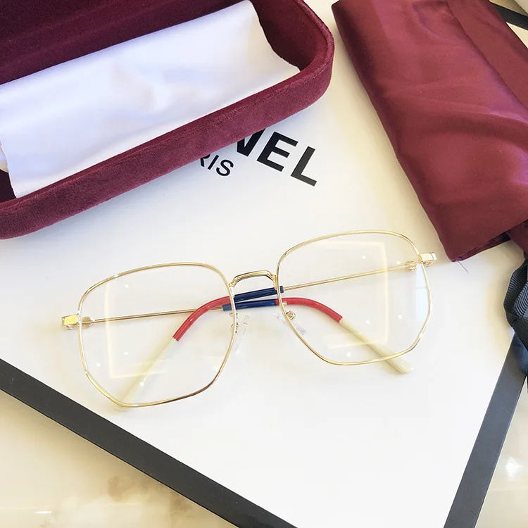 10786609677_1820445784