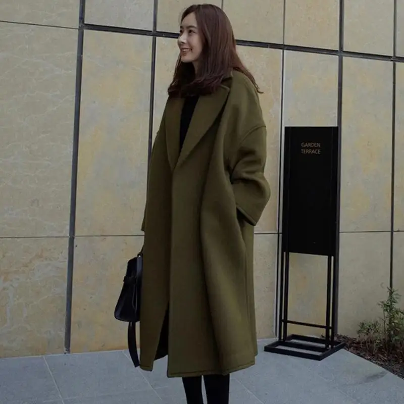 Осень и зима Новое Женское шерстяное пальто женское длинное пальто Корейская версия большого размера свободное шерстяное пальто - Цвет: ArmyGreen