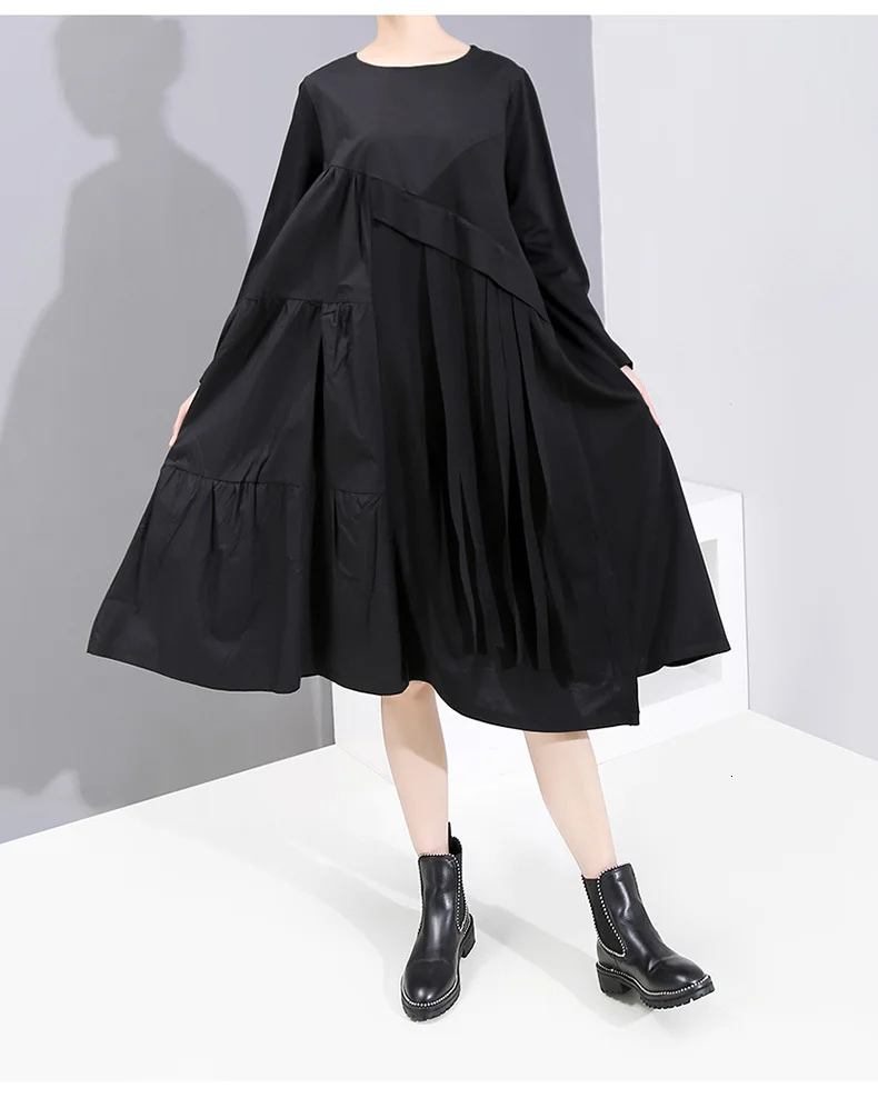 [EAM] женское черное плиссированное платье большого размера с разрезом, новинка, круглый вырез, длинный рукав, свободный крой, мода, весна-осень, 1K730