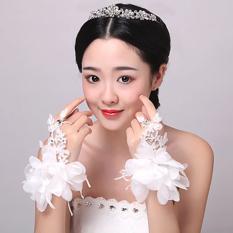 Fashion Flower Princess Girl Gloves Fingerless Wedding Gloves Lace Beaded Short Design For Bridal Wedding Accessories lace gloves wedding dress gloves