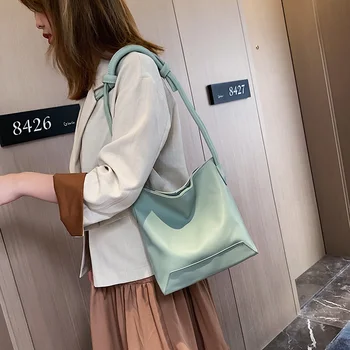

Designer Bags Famous Brand Women Bags 2019 Luxury Clutch Bags for Girls Women Messenger Bags Solid Casual Soft Shoulder Bags