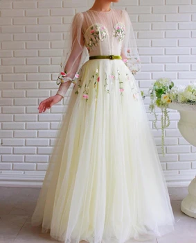 

Elegant Muslim Evening Dresses 2019 A-line Long Sleeves Tulle Embrodiery Islamic Dubai Saudi Arabia Long Formal Evening Gown