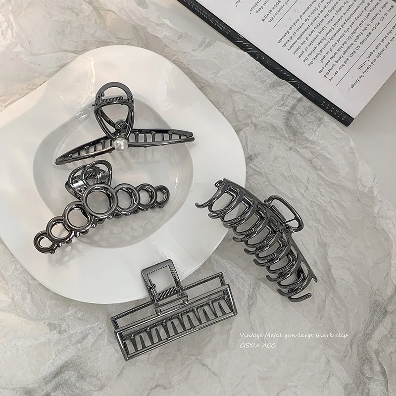 2021 NEW Metal Barrettes Women Fashion Hair Claws Gunmetal Hair Clips Hairpins Lady Hair Accessories Ornaments Crab Octoups