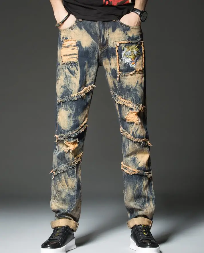 Men's Tiger Embroidery Torn Jeans 