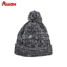 Шапка с помпоном серый меланж In Extenso