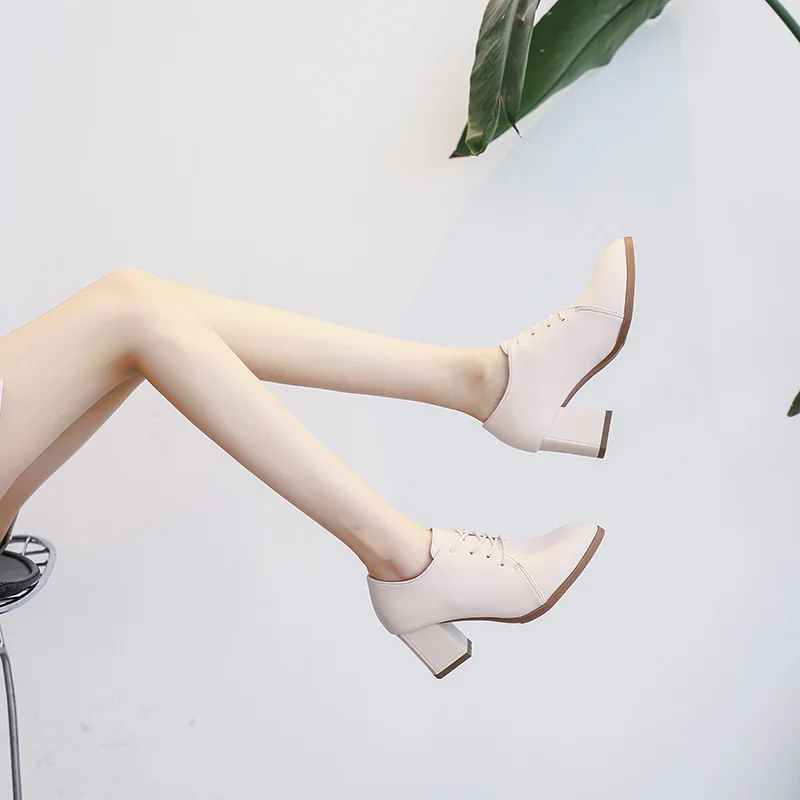 

2019 autumn new high heel women fashion simple solid color plus velvet warm and comfortable square heel casual shoes