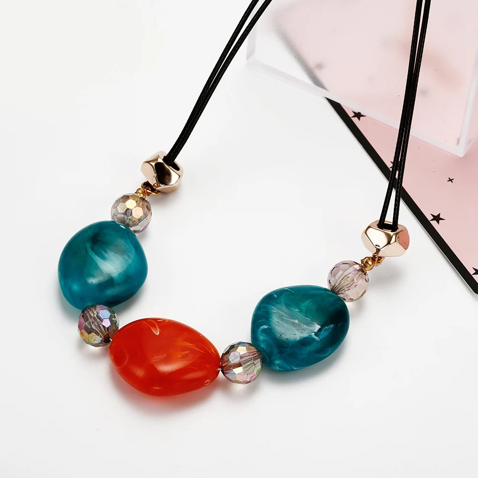 Женское Ожерелье карамельного цвета, ожерелье с кристаллами и подвесками, акриловое массивное ожерелье, новые модные ювелирные изделия, подарки NR093