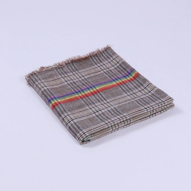 9320781503_544432068