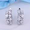 earrings-white