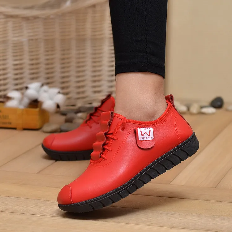 Promotion Women Shoes Winter Autumn Loafers Platform Shoes Woman Fashion Sneakers Casual Soft Bottom Non-slip Red Ladies Shoes