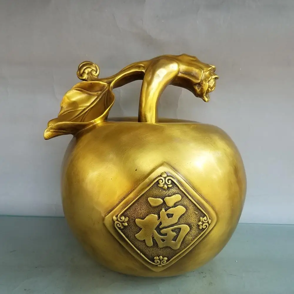 

China Lucky China Seikos red bronze Happy and Safe Apple Statue Carved bat blessing symbolizes happiness and peace