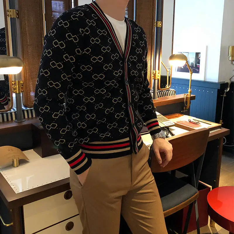

Fall 2020 new style European and American popular high-quality knitted cardigan men's Korean casual loose sweater short jacket