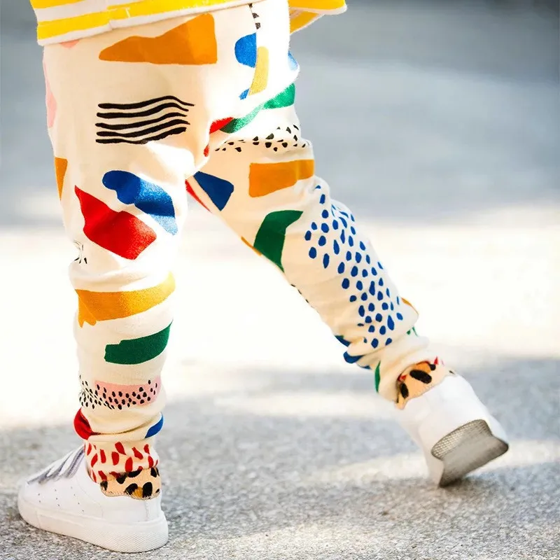 Модные весенне-осенние детские хлопковые штаны с эластичной резинкой на щиколотке для девочек и мальчиков, штаны основные штаны с принтом Повседневная одежда для детей от 12 месяцев до 4 лет