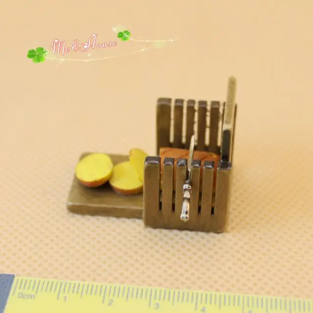 

1: 12 Doll House Mini Model Toast Bread Slicer Kitchen